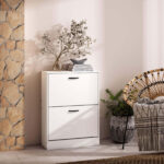 Mueble zapatero estrecho para recibidor en madera y puertas blancas con capacidad para 12 pares.