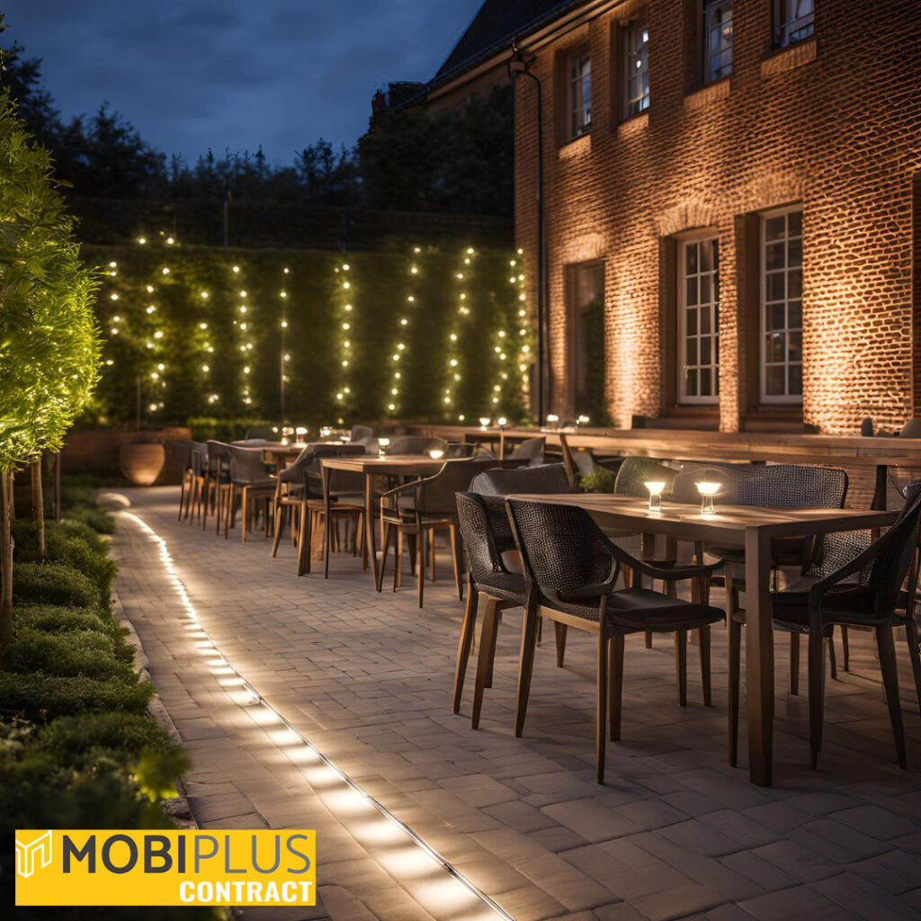 terraza jardín de restaurante con luces solares que se cargan durante el dia y de noche proporcionan una luz suave, ideales para iluminar caminos, mesas o zonas de relax